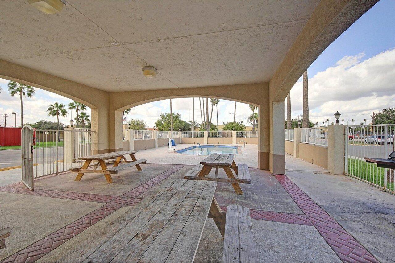 Motel 6-Edinburg, Tx מראה חיצוני תמונה