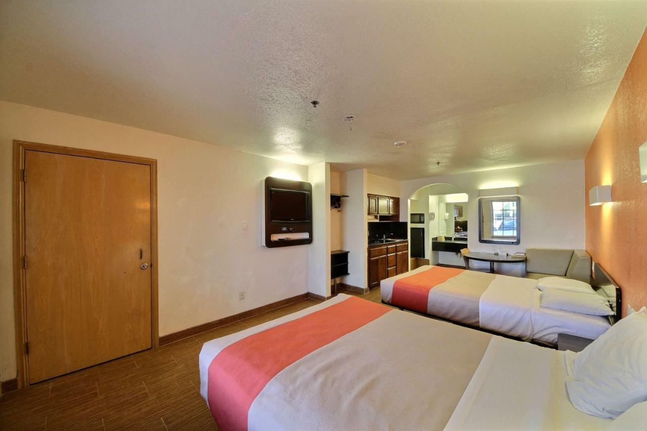 Motel 6-Edinburg, Tx מראה חיצוני תמונה